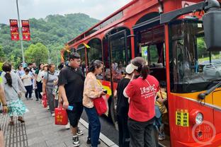 队报记者：巴黎圣日耳曼有意罗马30岁后卫略伦特